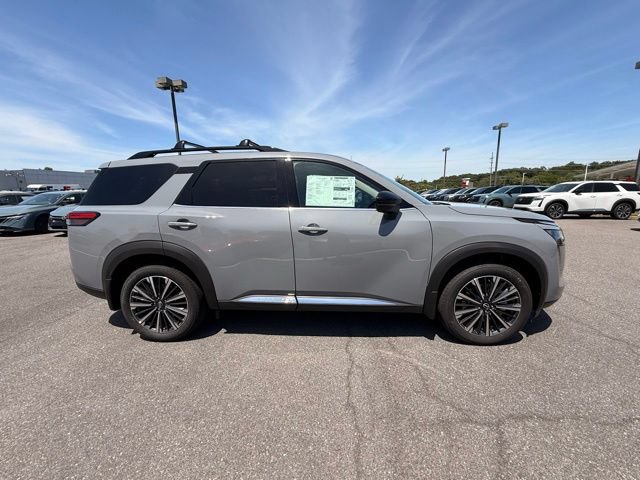 New 2026 Nissan Pathfinder Platinum w/ Cargo Package AWD/4WD image 4