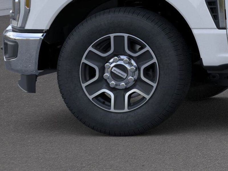 New 2026 Ford F350 Lariat image 19