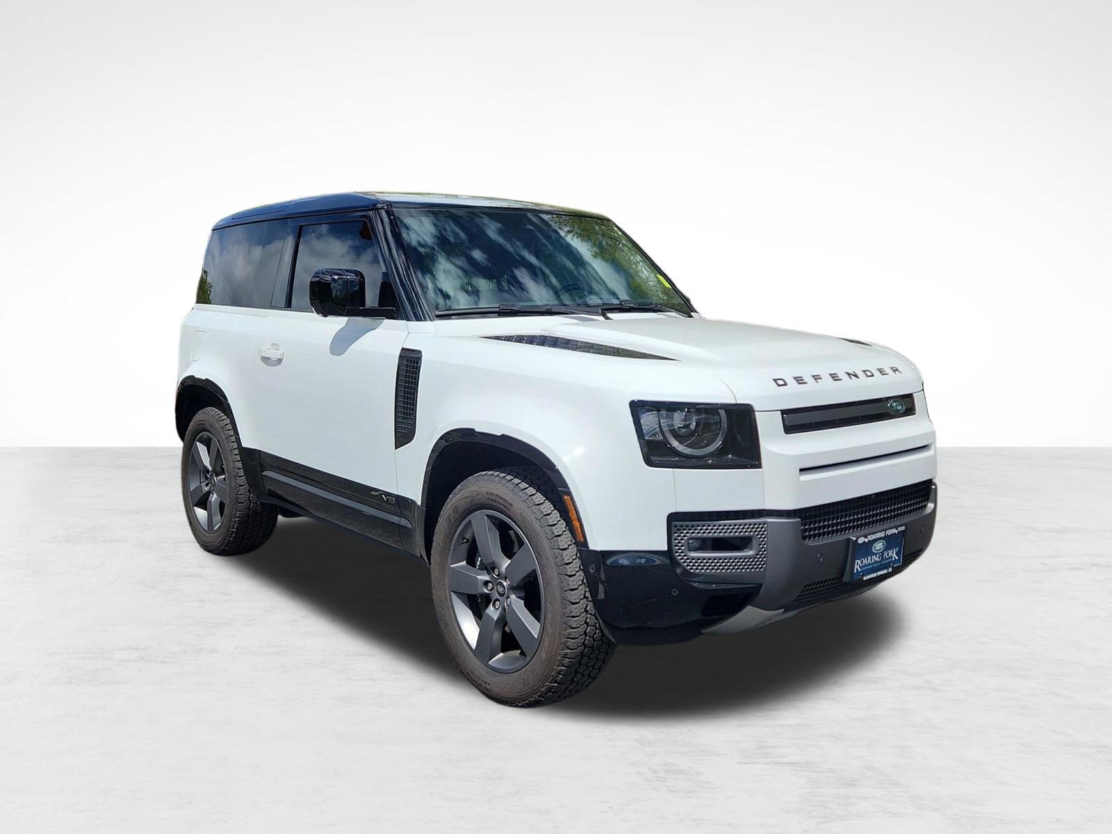 Certified 2025 Land Rover Defender 90 V8 image 6