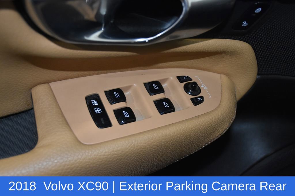 Used 2018 Volvo XC90 T6 Momentum w/ Convenience Package image 22