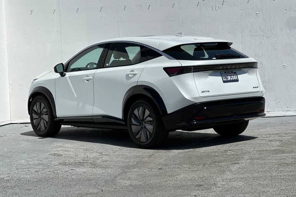 Used 2024 Nissan Ariya FWD image 5