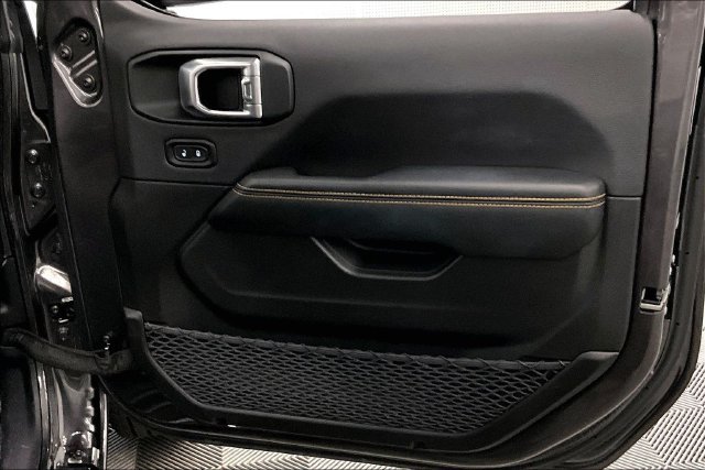 Used 2026 Jeep Wrangler Unlimited Sahara AWD/4WD image 23