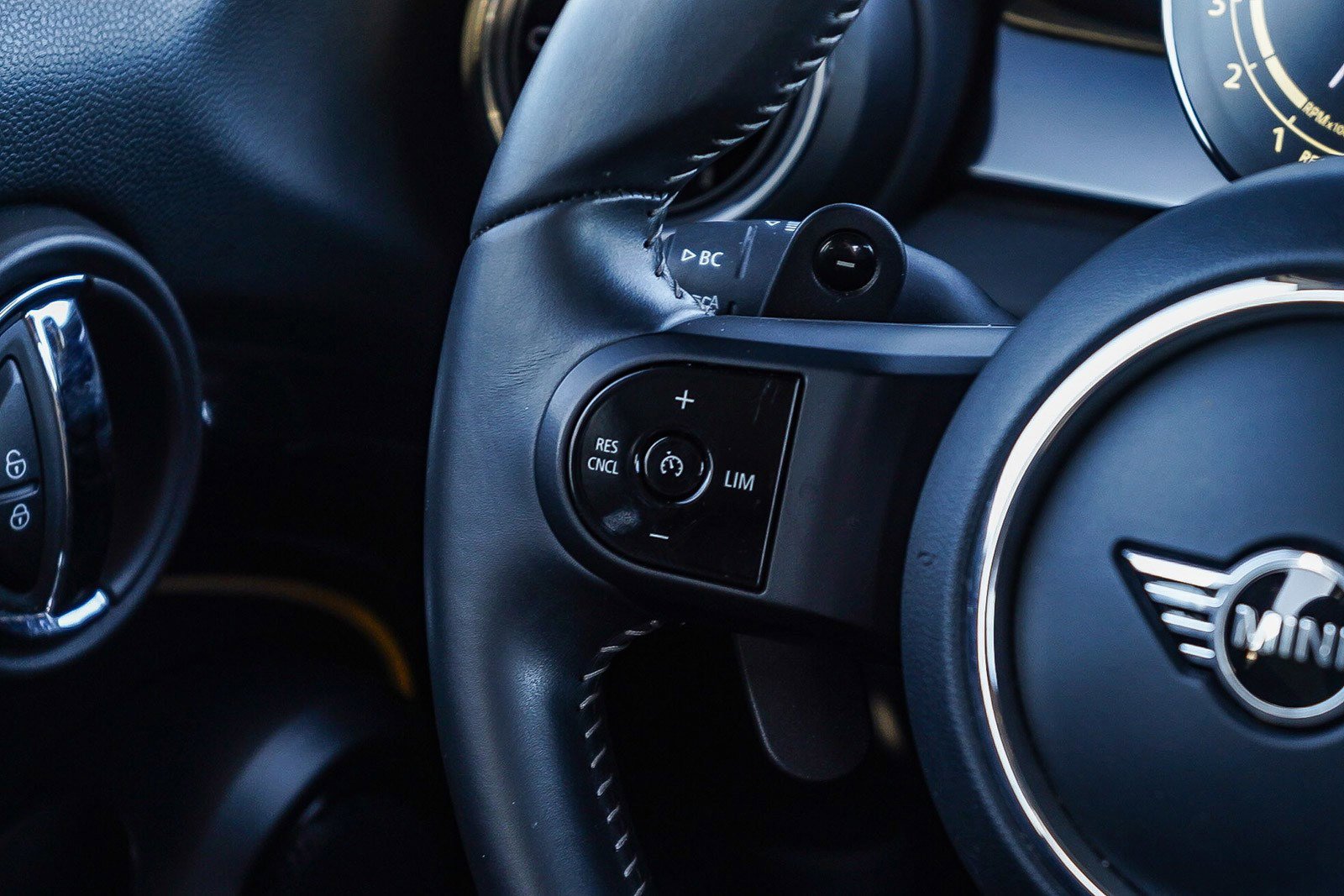 Used 2023 MINI Cooper S image 17