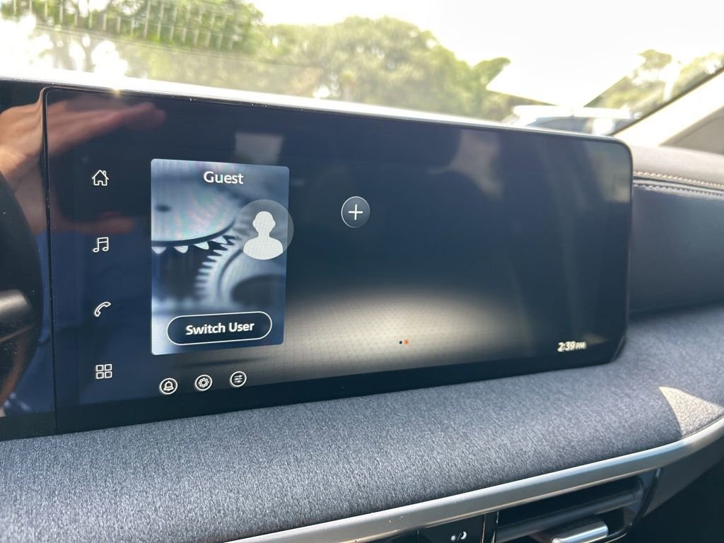 New 2026 Nissan Kicks SV w/ SV Premium Package image 32