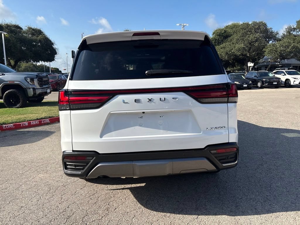 Used 2022 Lexus LX 600 4WD w/ Interior Upgrade Package image 4
