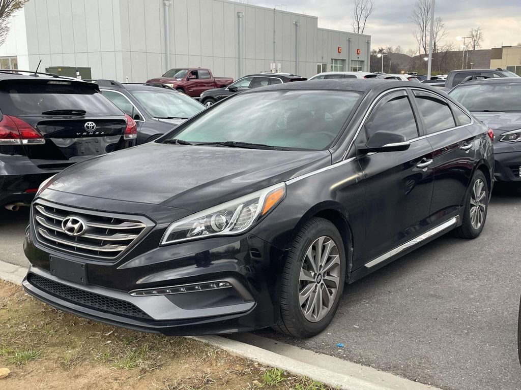 Used 2016 Hyundai Sonata Sport w/ Option Group 02 image 2