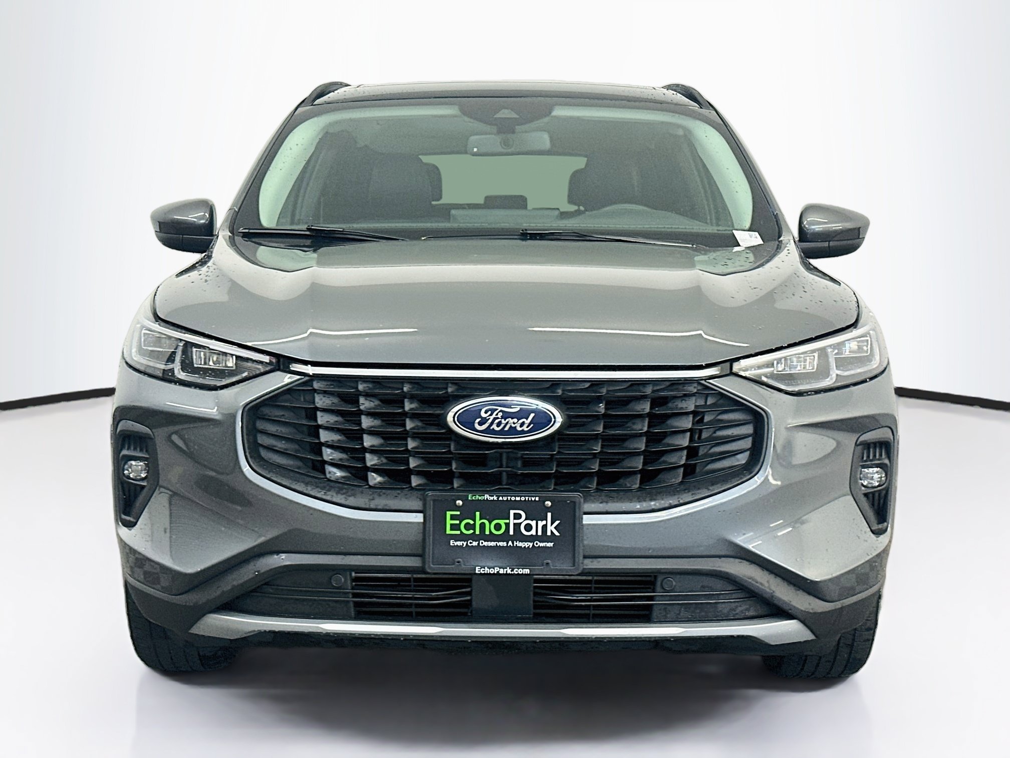 Used 2025 Ford Escape Platinum AWD/4WD image 2