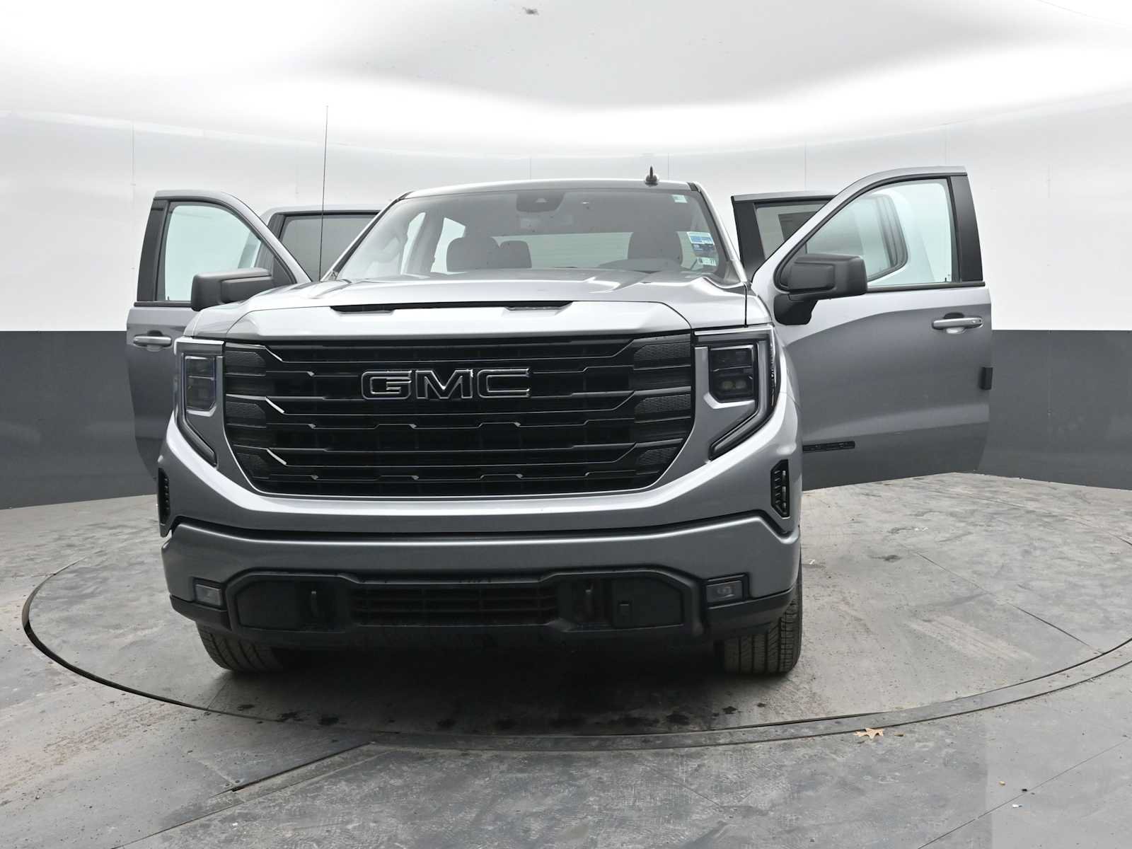 New 2026 GMC Sierra 1500 Elevation w/ LPO, Elevation Black Package AWD/4WD image 53