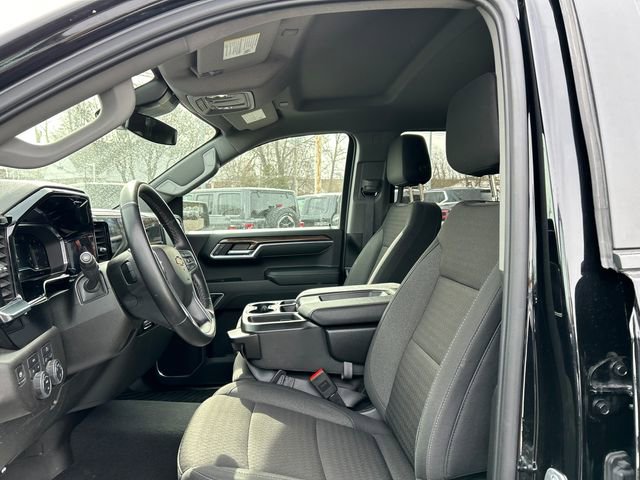 Used 2025 Chevrolet Silverado 1500 LT AWD/4WD image 10