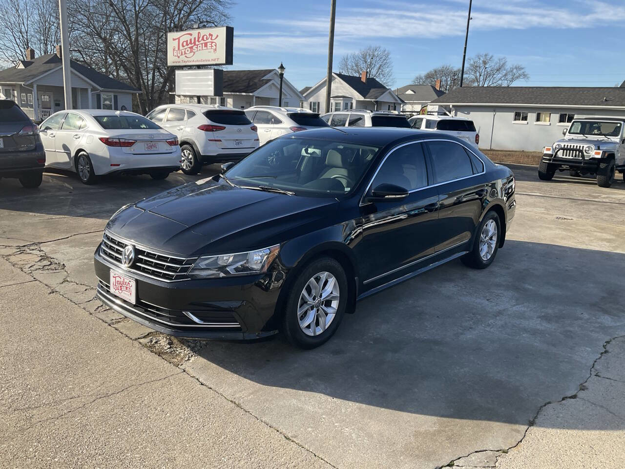 Used 2016 Volkswagen Passat 1.8T S image 7