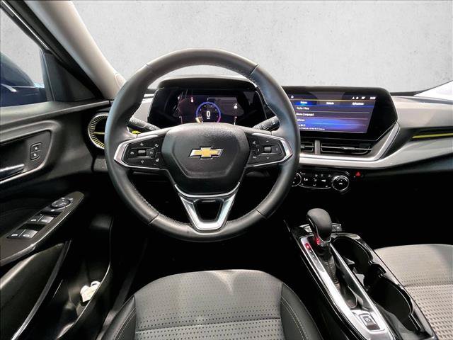 Used 2024 Chevrolet Trax LT w/ Driver Confidence Package FWD image 7