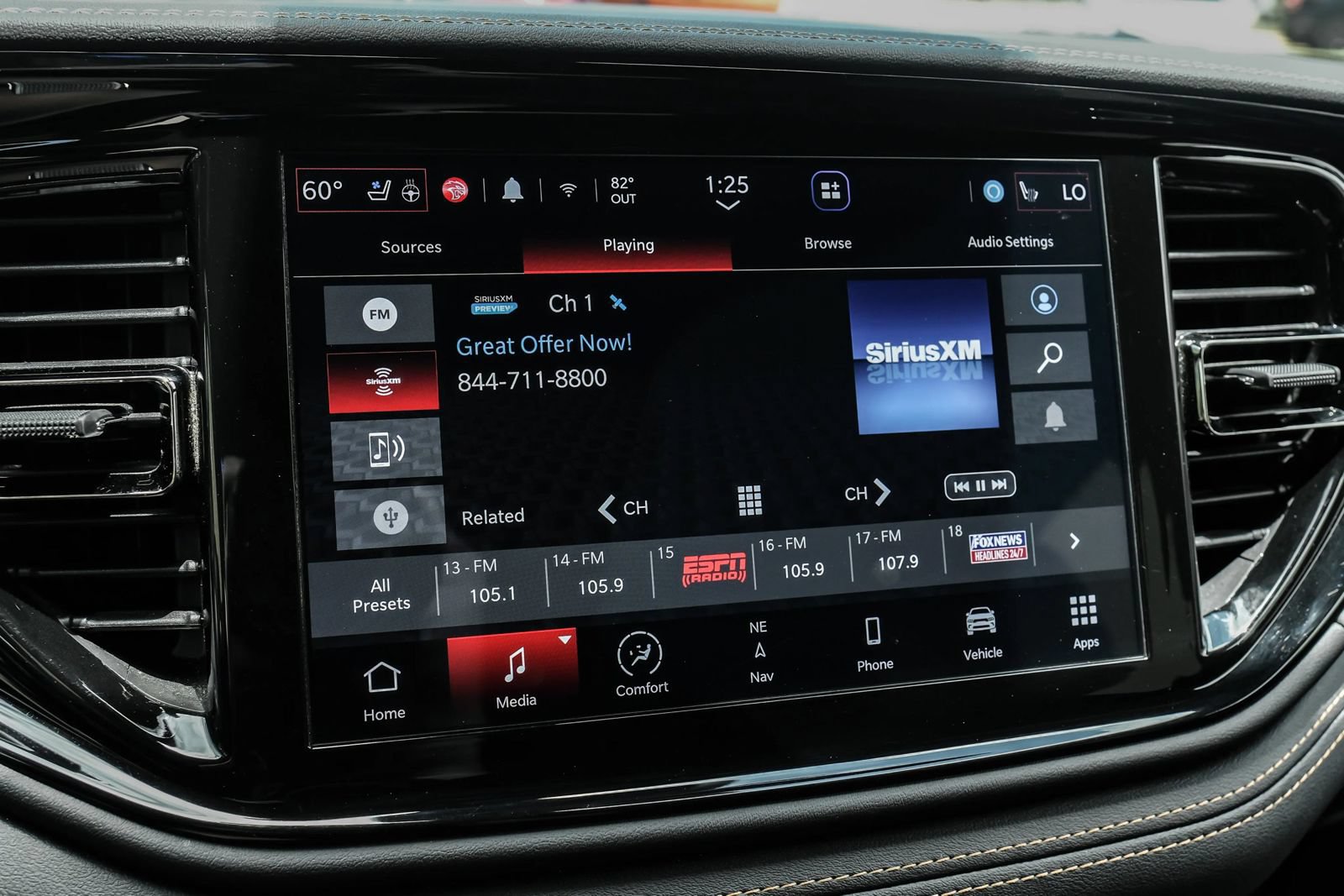 Used 2025 Dodge Durango R/T AWD/4WD image 32