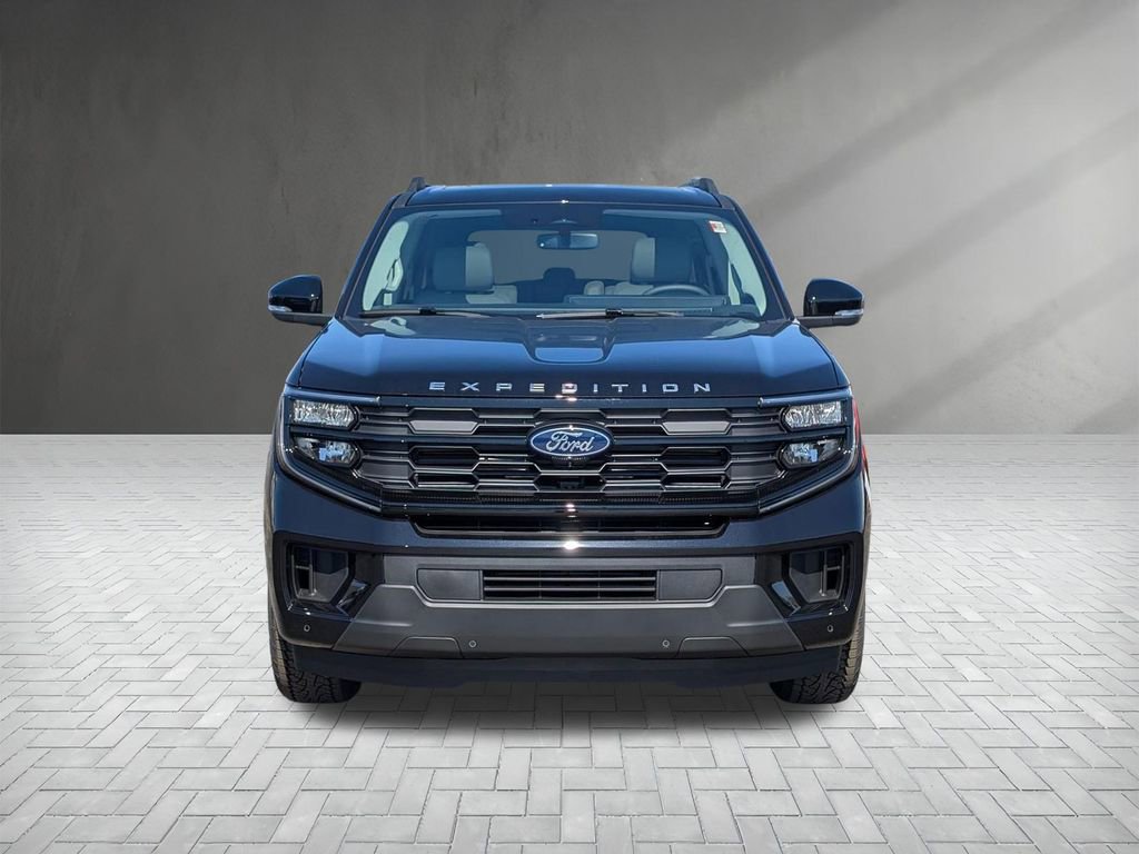 New 2026 Ford Expedition Active image 6