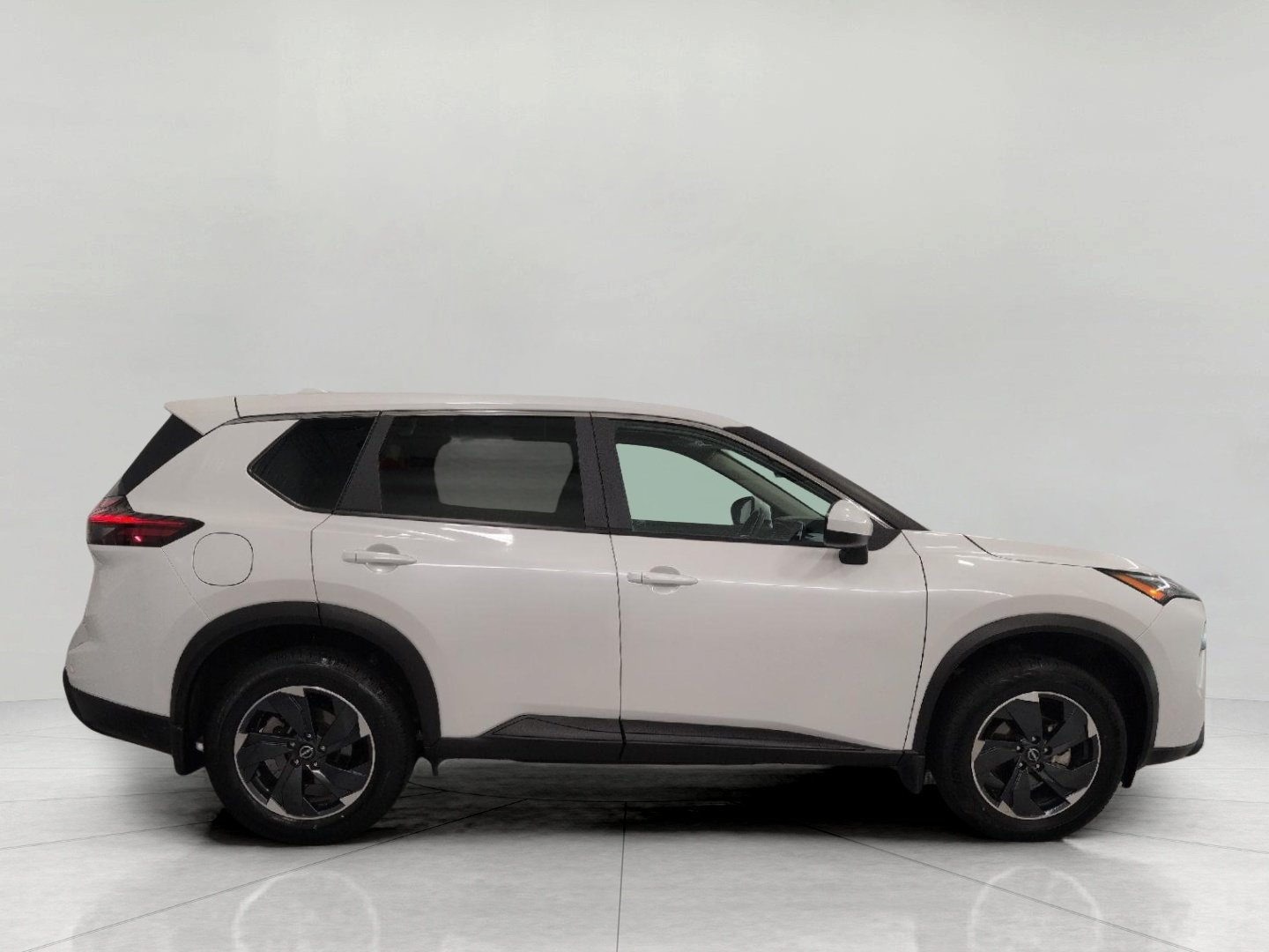 Used 2025 Nissan Rogue SV AWD/4WD image 11