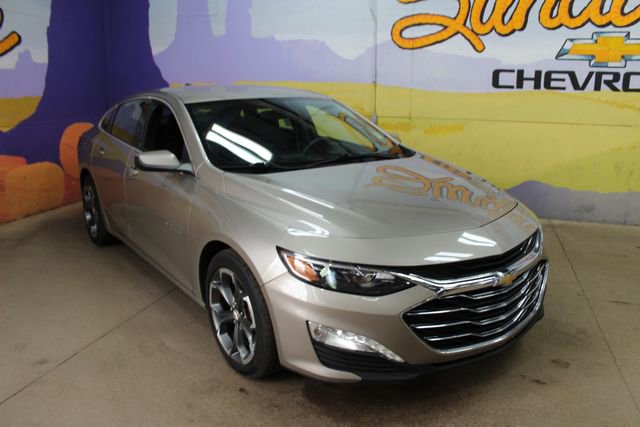 Used 2022 Chevrolet Malibu LT FWD image 3