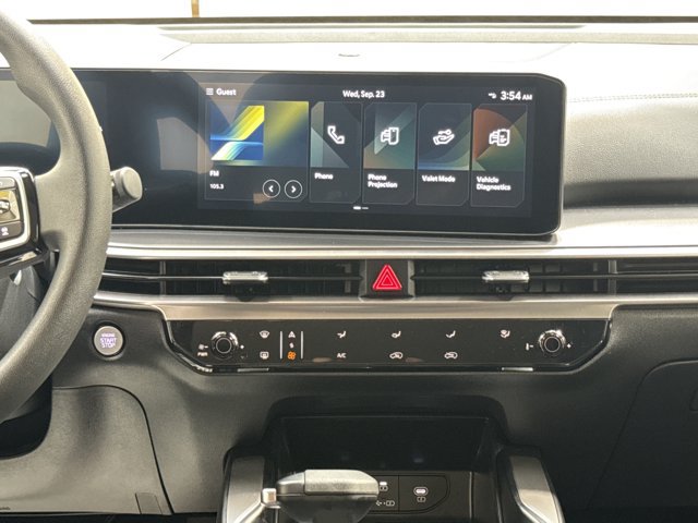 Certified 2024 Kia Sorento LX FWD image 23
