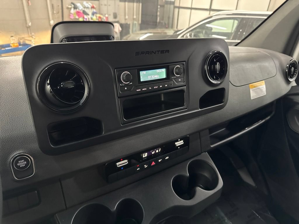 New 2026 Mercedes-Benz Sprinter 2500 image 24