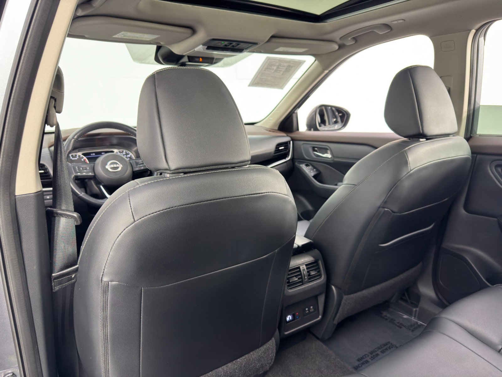 Used 2023 Nissan Rogue SL w/ SL Premium Package FWD image 33