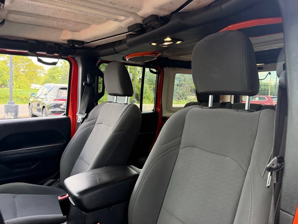 Used 2019 Jeep Wrangler Unlimited Sport S AWD/4WD image 16