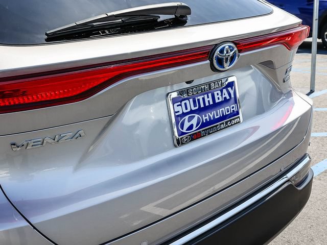 Used 2022 Toyota Venza XLE AWD/4WD image 7