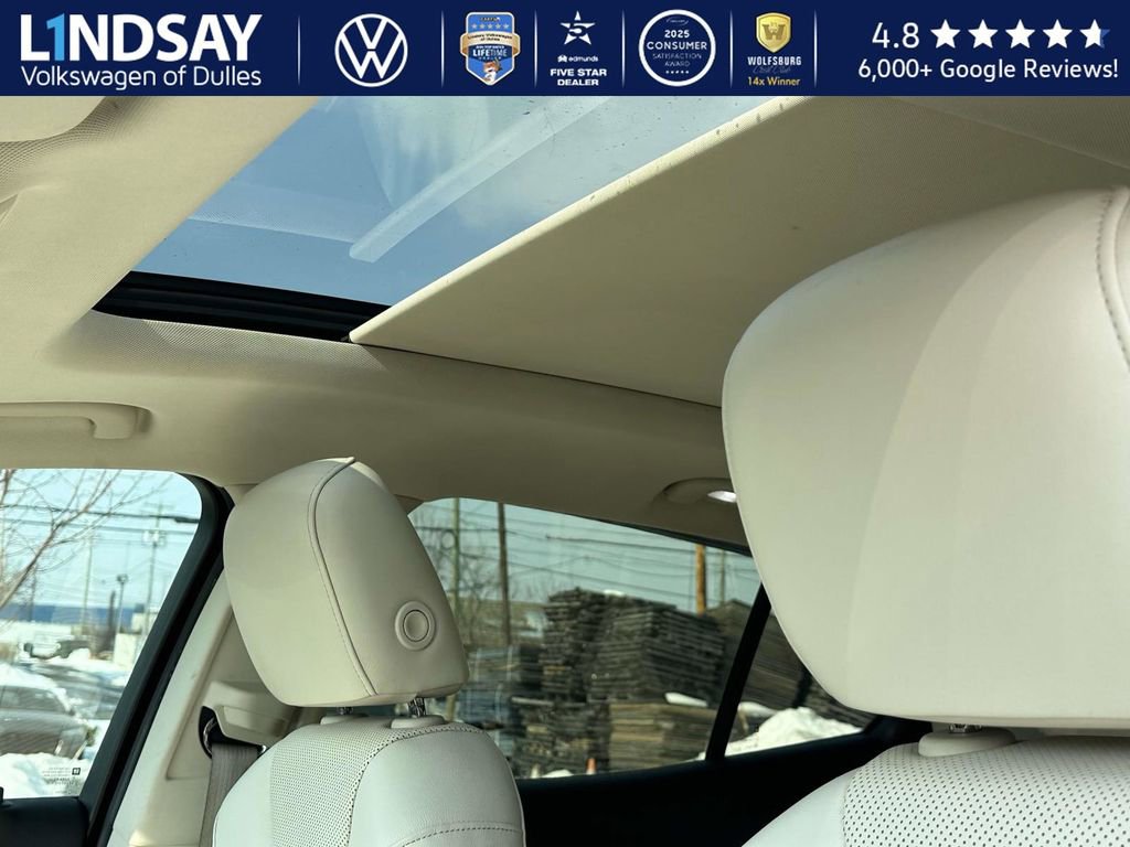 Used 2022 Buick Envision Essence w/ Technology Package I image 23