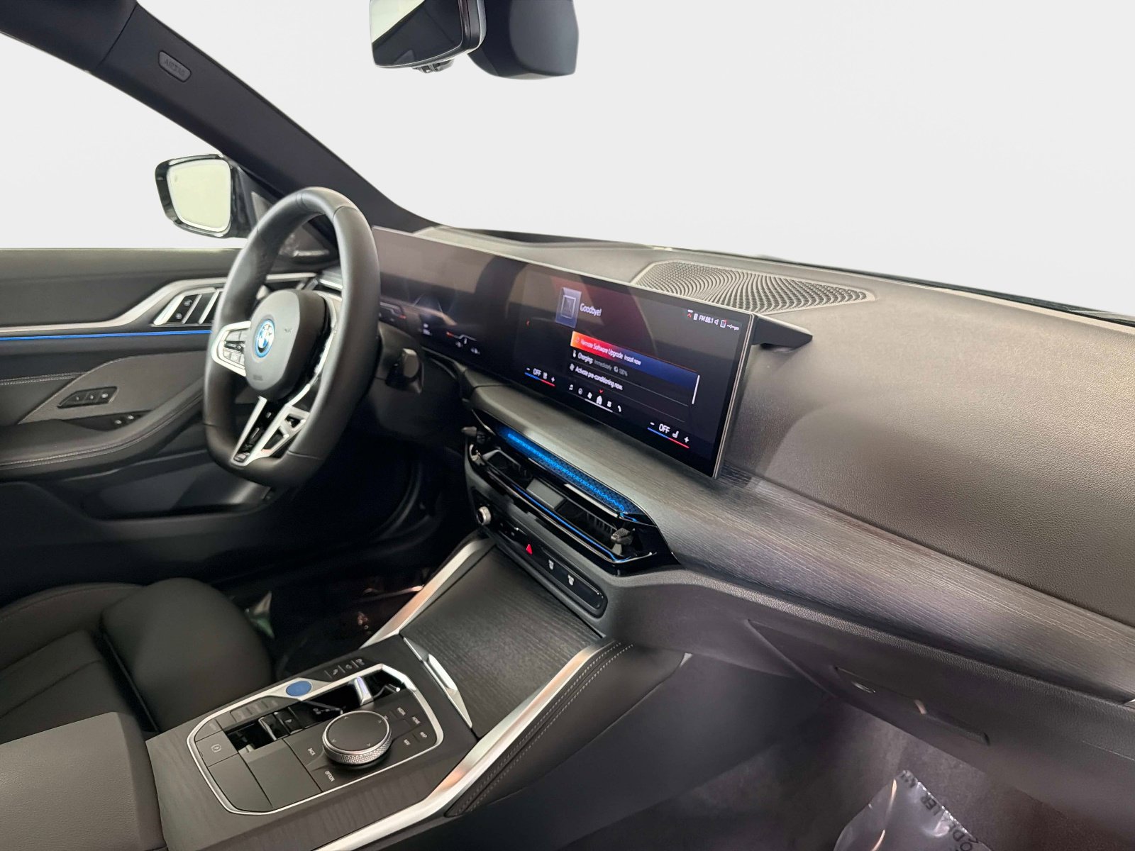 Used 2025 BMW i4 xDrive40i w/ M Sport Package image 25