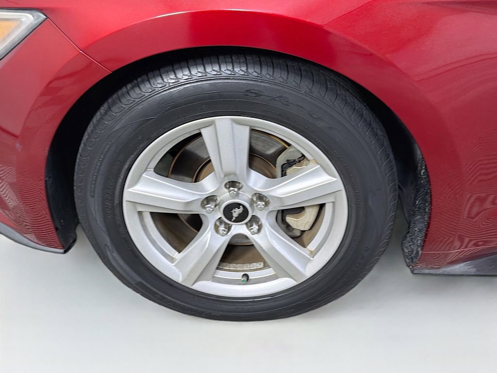 Used 2015 Ford Mustang Coupe image 27