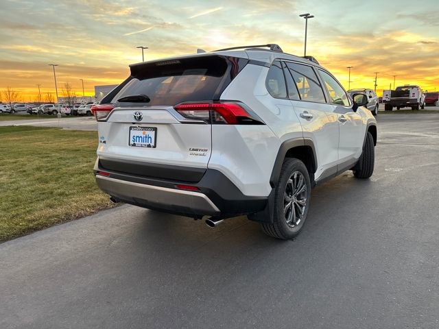 Used 2024 Toyota RAV4 Limited w/ Weather Package AWD/4WD video 3
