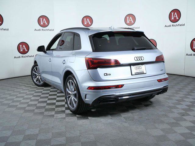 Used 2024 Audi Q5 e Premium Plus w/ Premium Plus Package AWD/4WD image 6