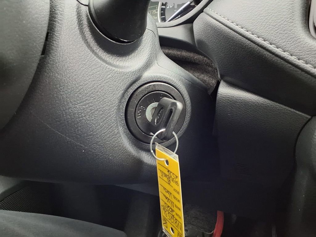 Used 2025 Nissan Versa S w/ Trunk Package image 8