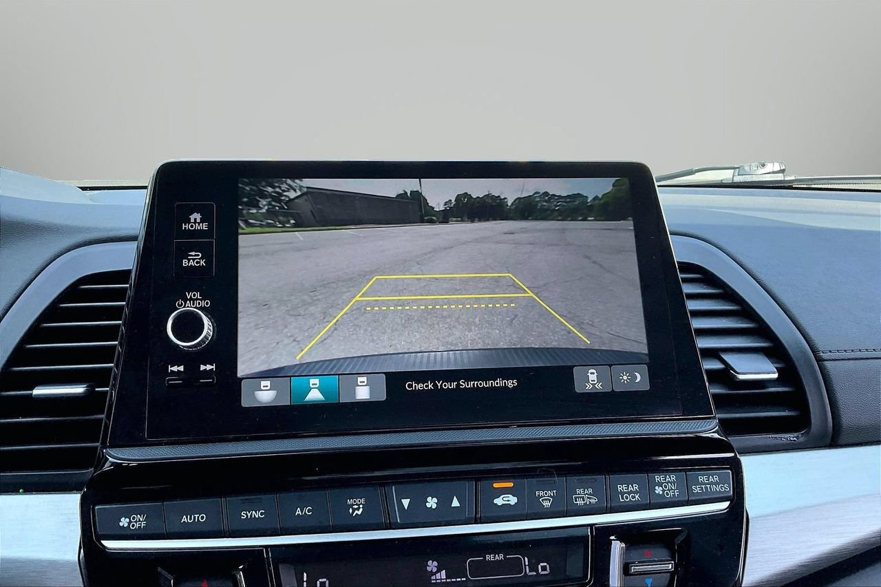 Used 2025 Honda Odyssey EX-L image 13