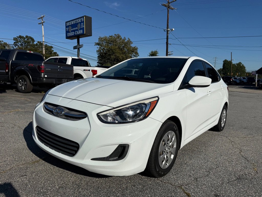 Used 2016 Hyundai Accent SE image 1