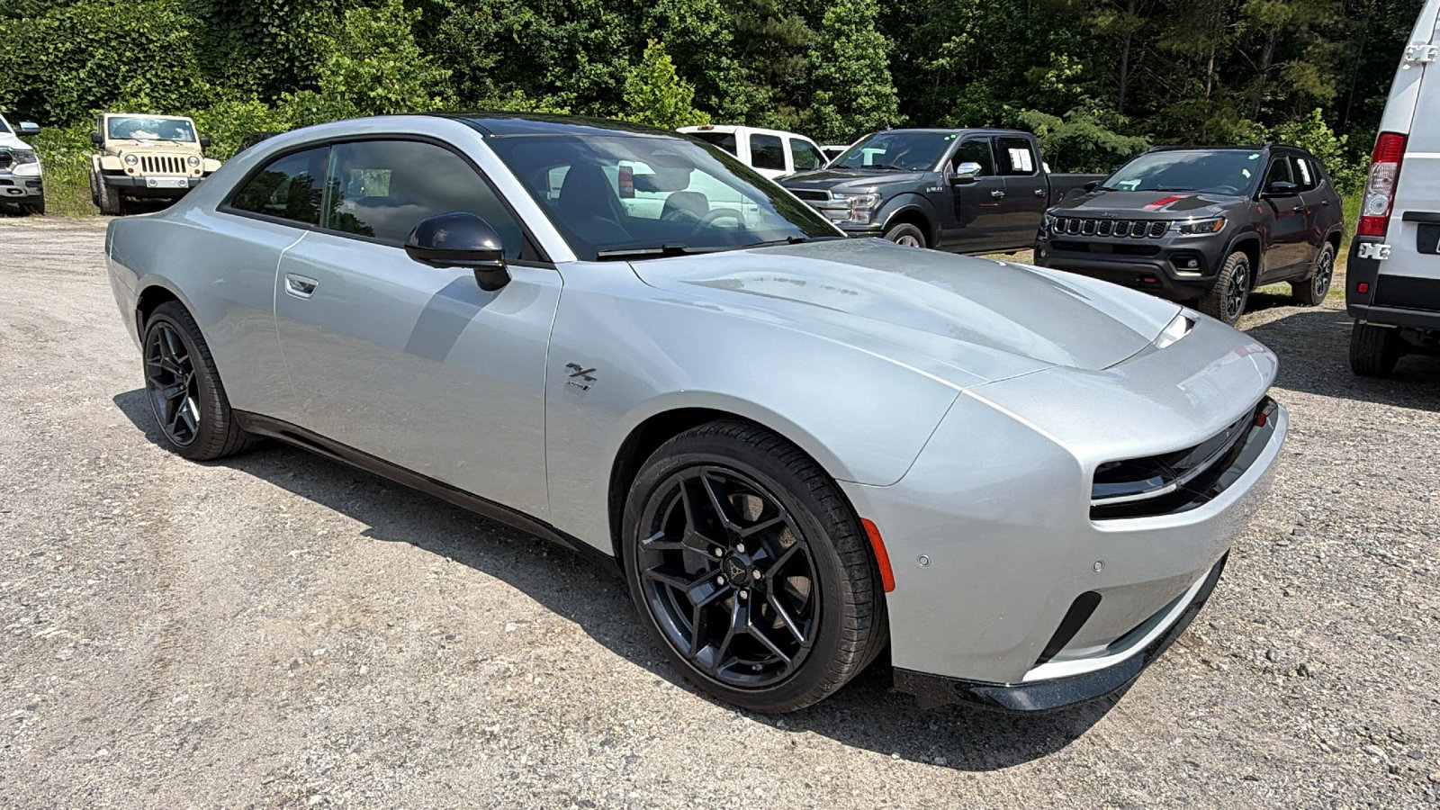 Used 2024 Dodge Charger Daytona R/T w/ Plus Group AWD/4WD image 5