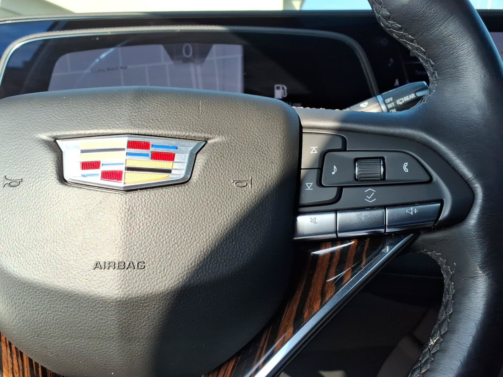 Certified 2024 Cadillac Escalade Premium Luxury w/ Performance Package AWD/4WD image 27