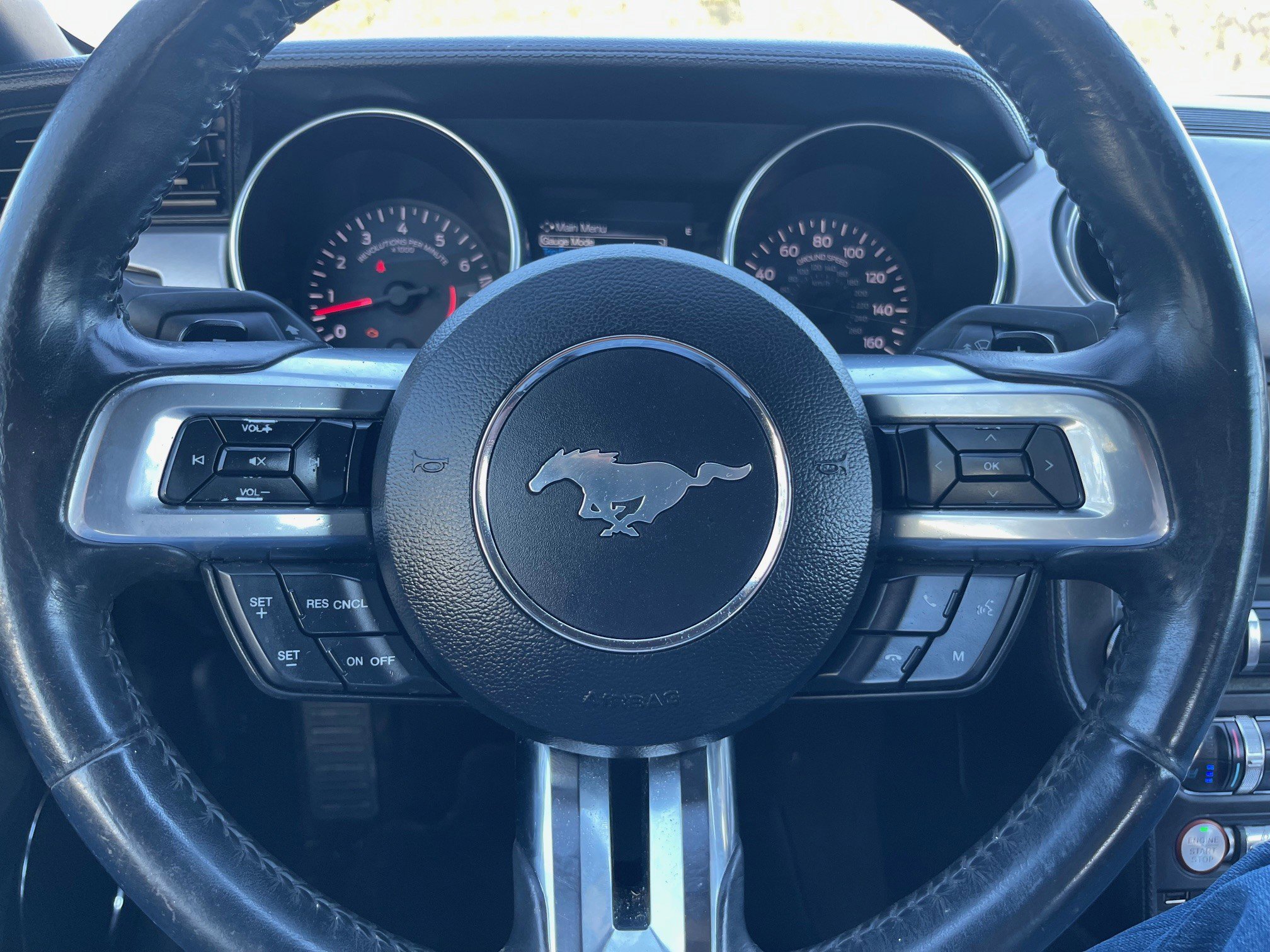 Used 2018 Ford Mustang Premium RWD image 21