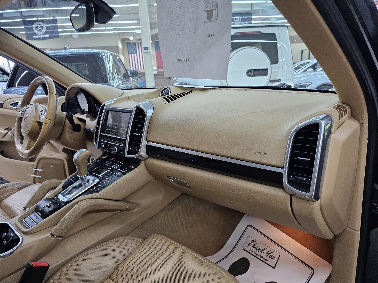 Used 2014 Porsche Cayenne S w/ Comfort Plus Package image 21