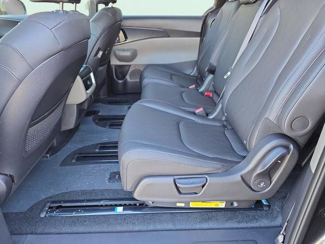 New 2026 Kia Carnival image 19