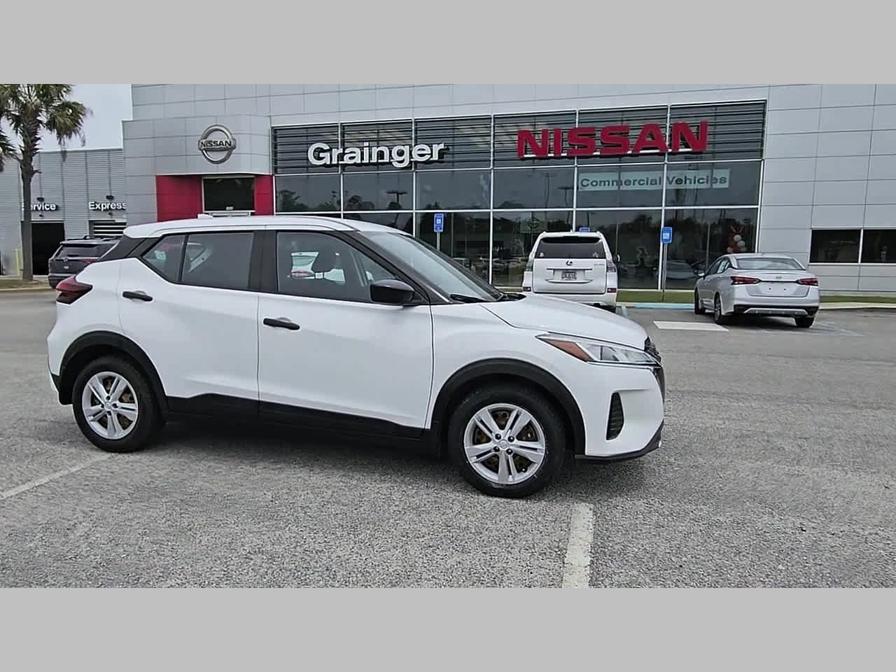 Used 2021 Nissan Kicks S FWD image 36