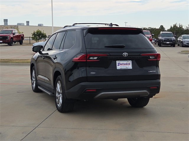 Used 2025 Toyota Grand Highlander AWD image 6