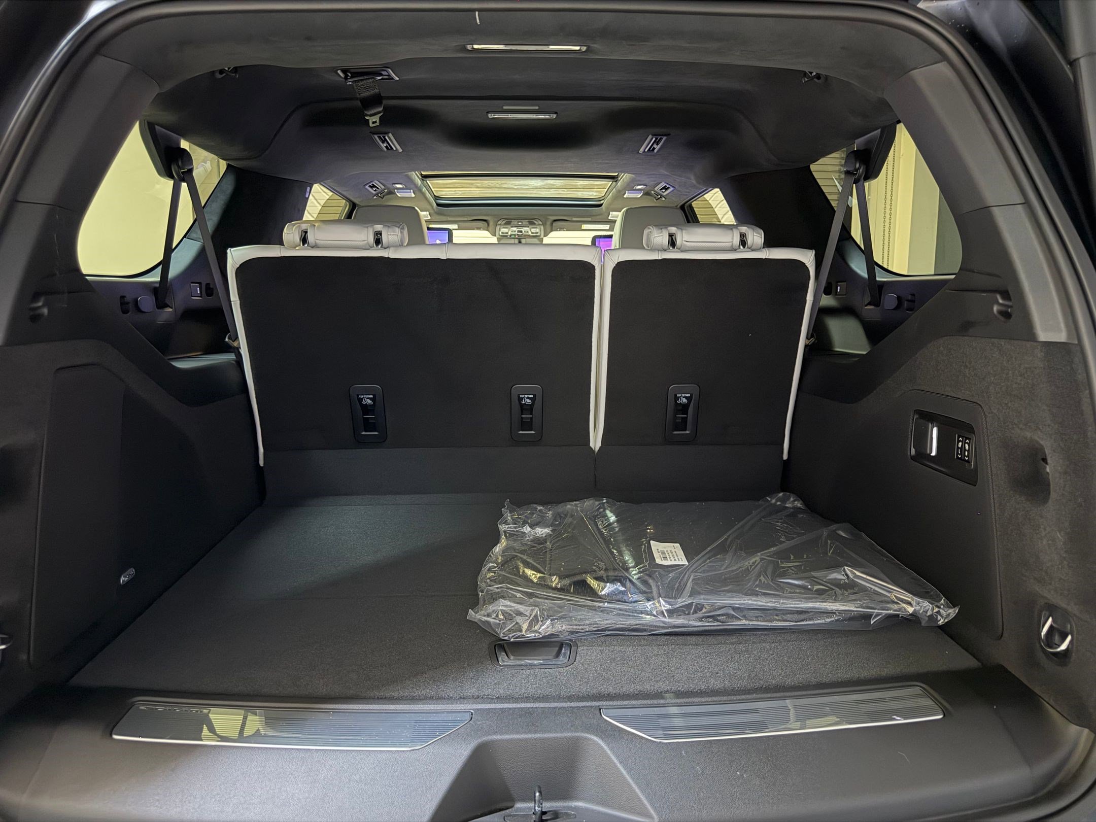 New 2026 Cadillac Escalade ESV Platinum Sport AWD/4WD image 58