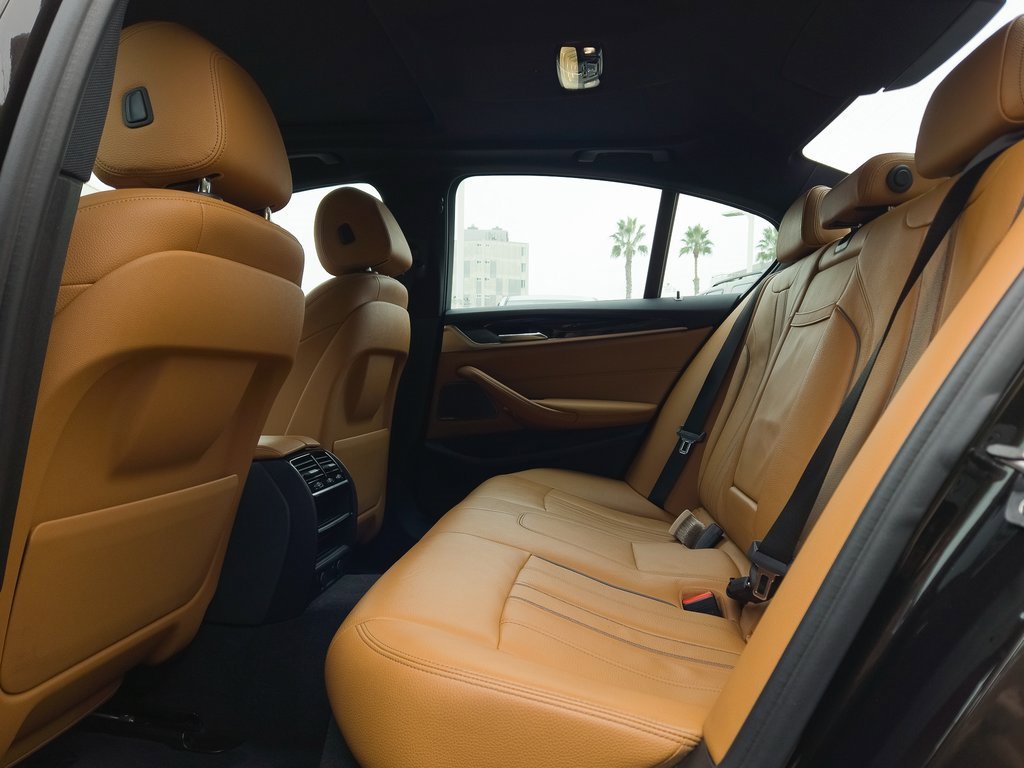 Used 2019 BMW 540i w/ Convenience Package image 21