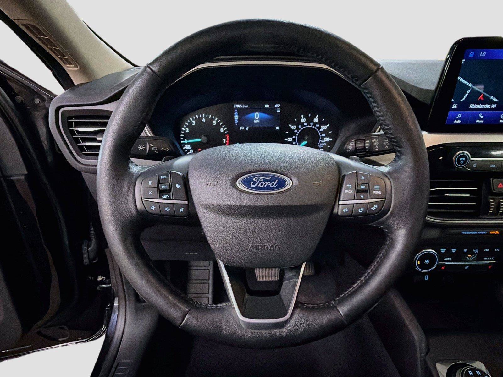 Used 2020 Ford Escape SEL AWD/4WD image 16