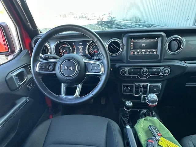 Used 2021 Jeep Wrangler Unlimited Sahara image 25