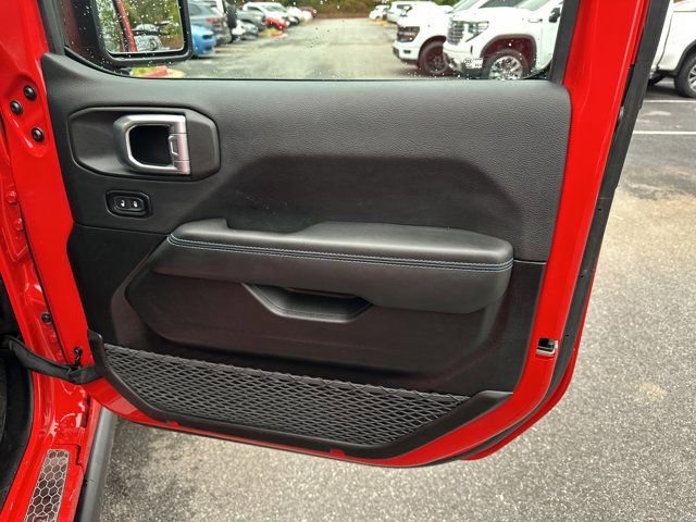 Used 2024 Jeep Wrangler Unlimited Rubicon 4xe w/ Capability Package image 16