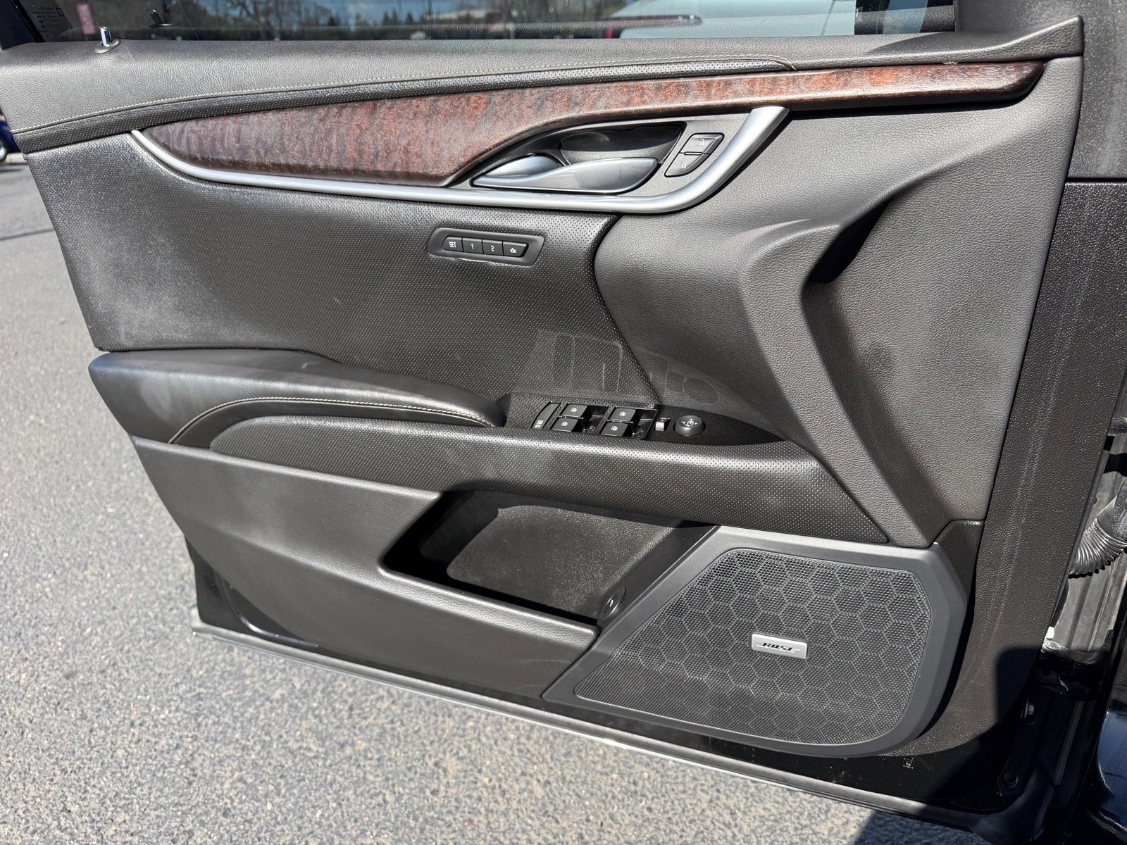 Used 2019 Cadillac XTS Luxury image 23
