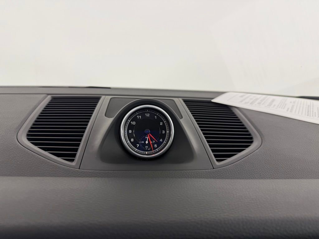 Certified 2021 Porsche Macan S AWD/4WD image 22
