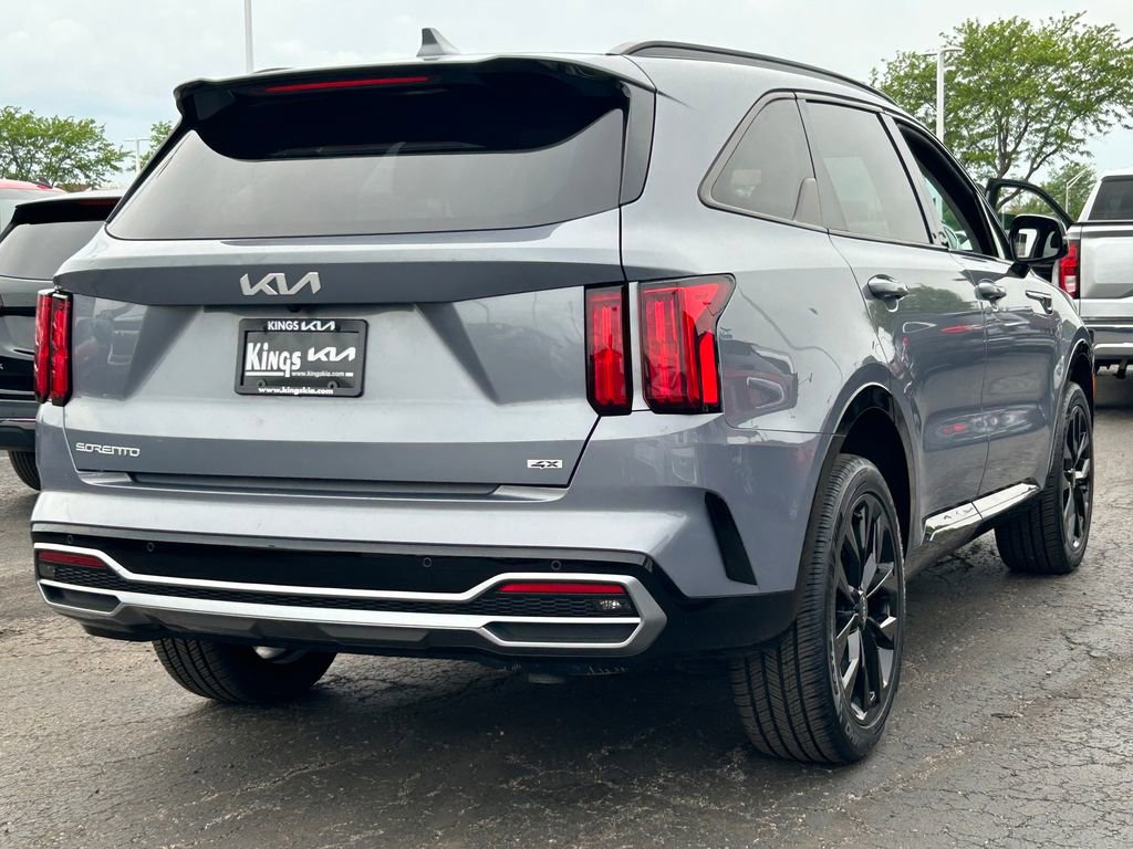 Used 2023 Kia Sorento SX AWD/4WD image 7