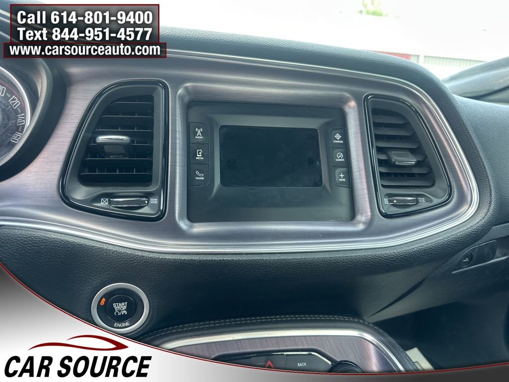 Used 2016 Dodge Challenger SXT image 16