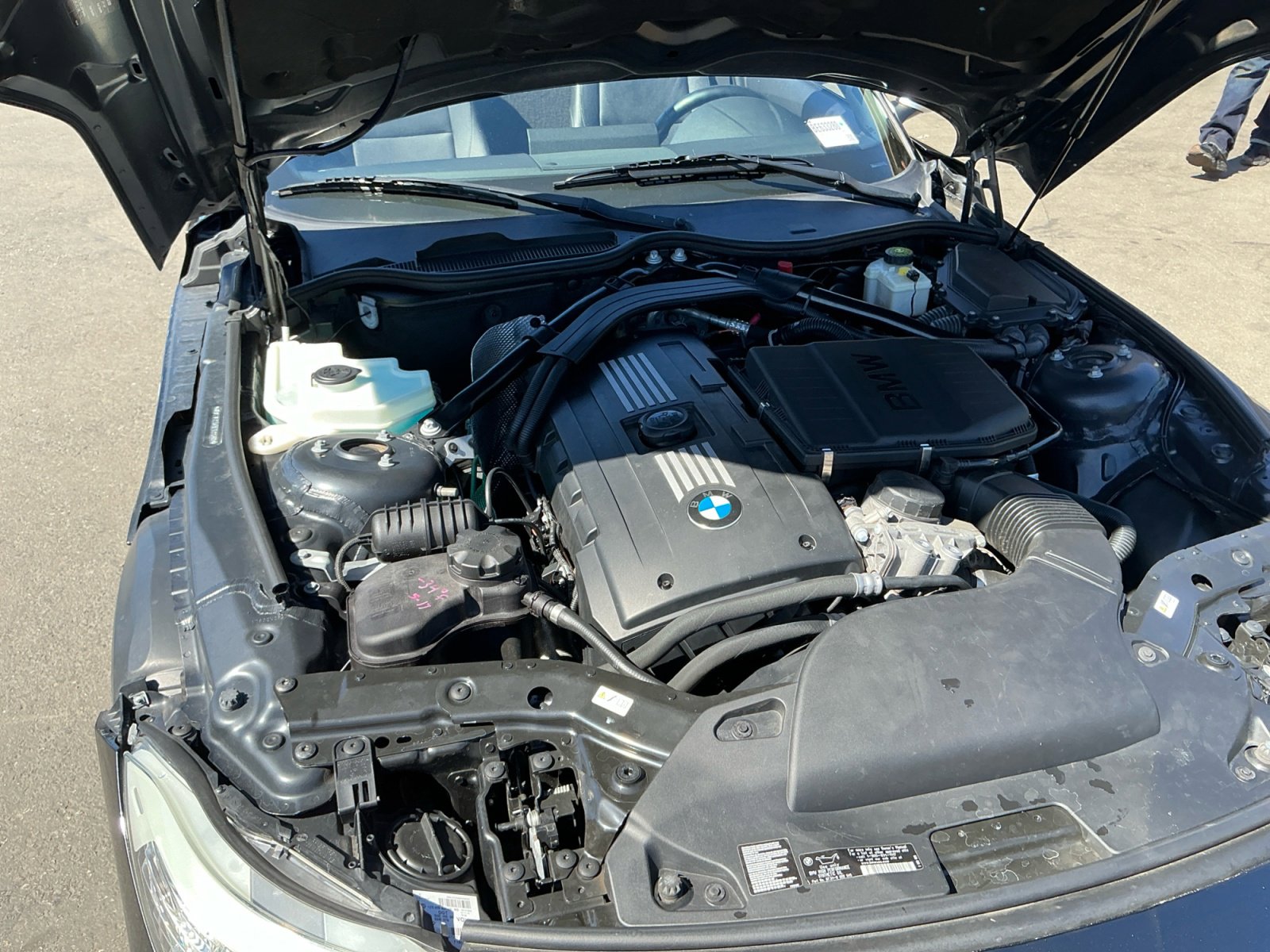 Used 2011 BMW Z4 sDrive35is image 17