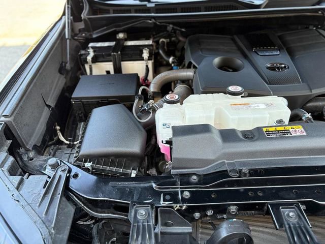 Used 2024 Toyota Tundra Limited image 36